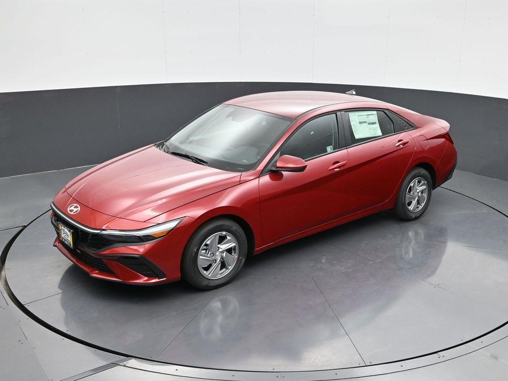 new 2025 Hyundai Elantra car, priced at $21,713