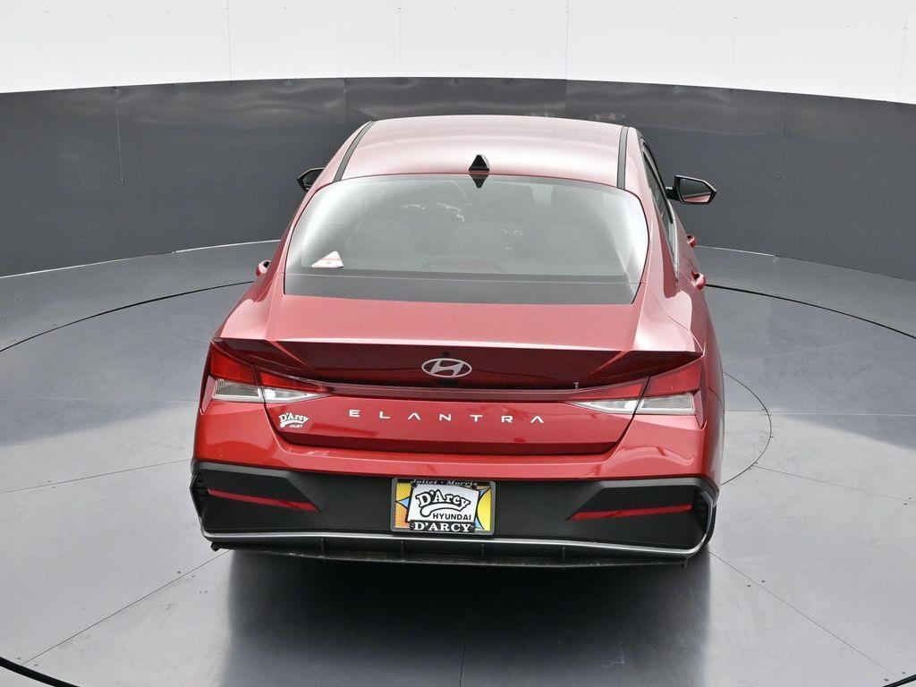 new 2025 Hyundai Elantra car, priced at $21,713