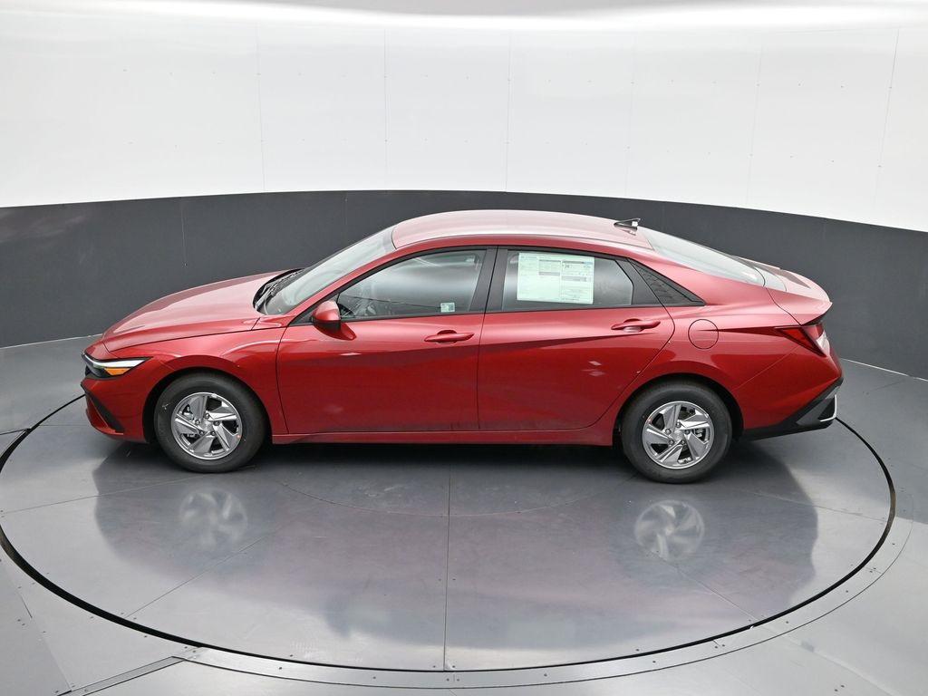 new 2025 Hyundai Elantra car, priced at $21,713