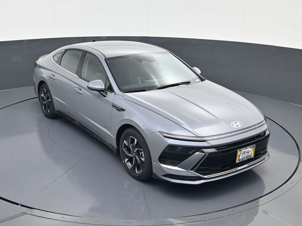 new 2025 Hyundai Sonata car, priced at $27,031