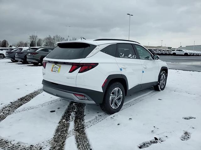 new 2025 Hyundai Tucson Hybrid car, priced at $35,186