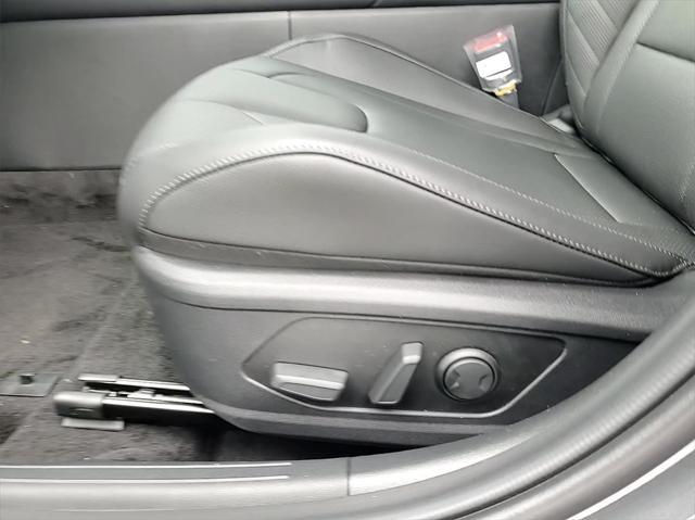 new 2025 Hyundai Elantra car, priced at $29,958