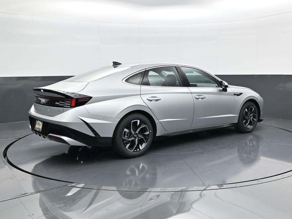 new 2025 Hyundai Sonata car, priced at $28,388