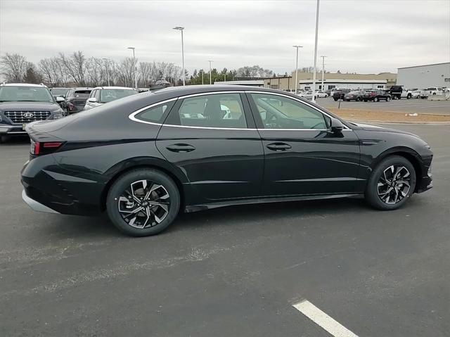 new 2025 Hyundai Sonata car, priced at $28,517