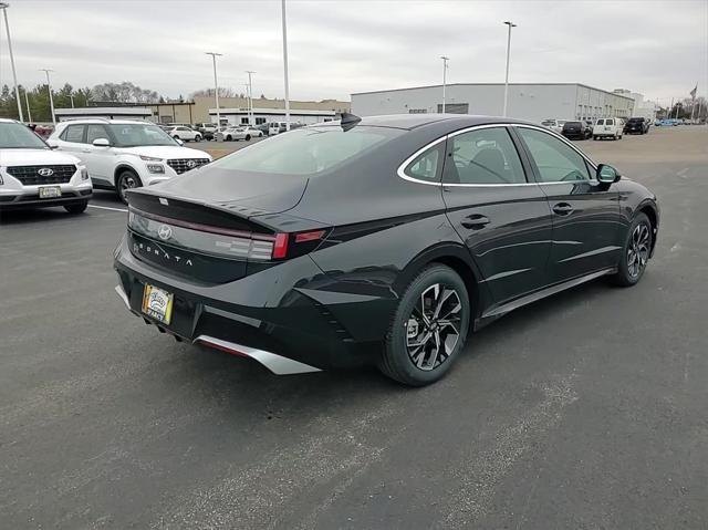 new 2025 Hyundai Sonata car, priced at $28,517