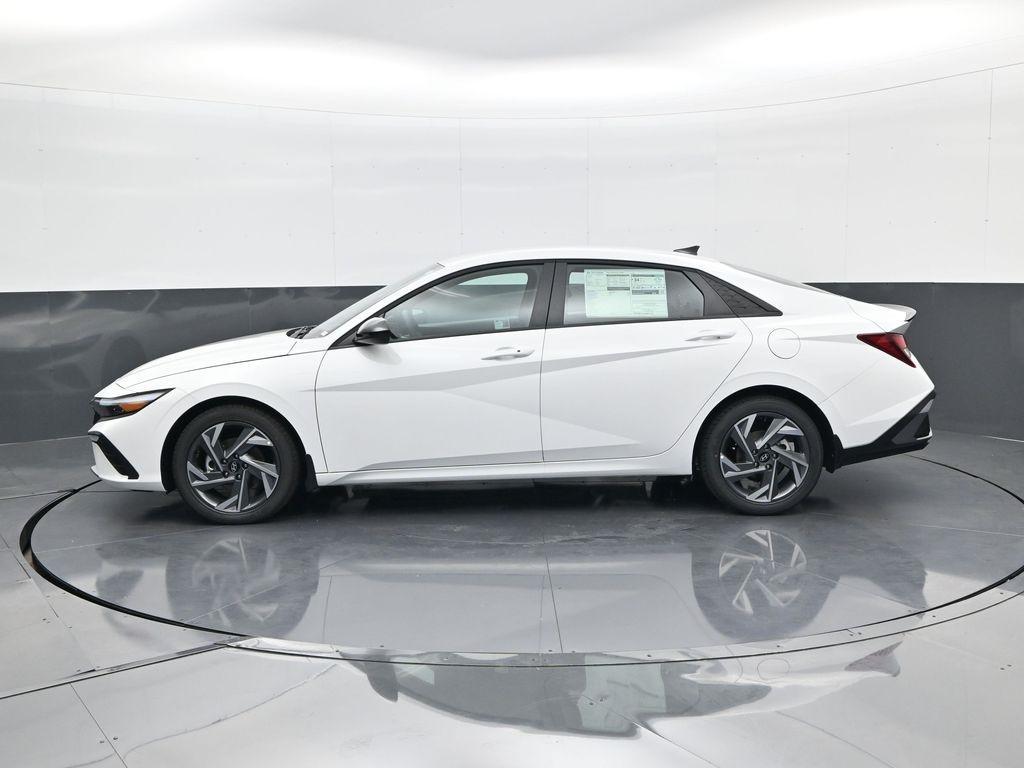 new 2025 Hyundai Elantra car, priced at $22,736