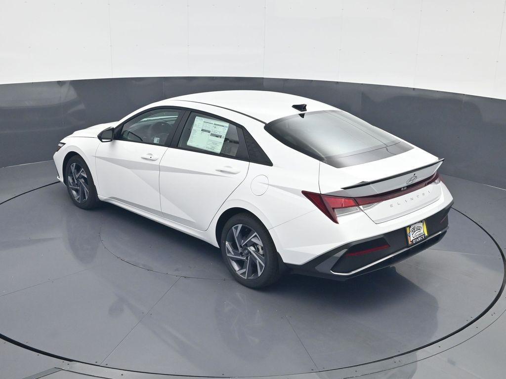 new 2025 Hyundai Elantra car, priced at $22,736