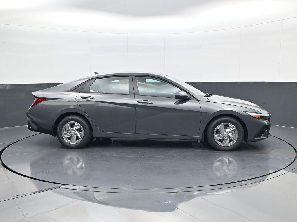 new 2025 Hyundai Elantra car, priced at $21,737