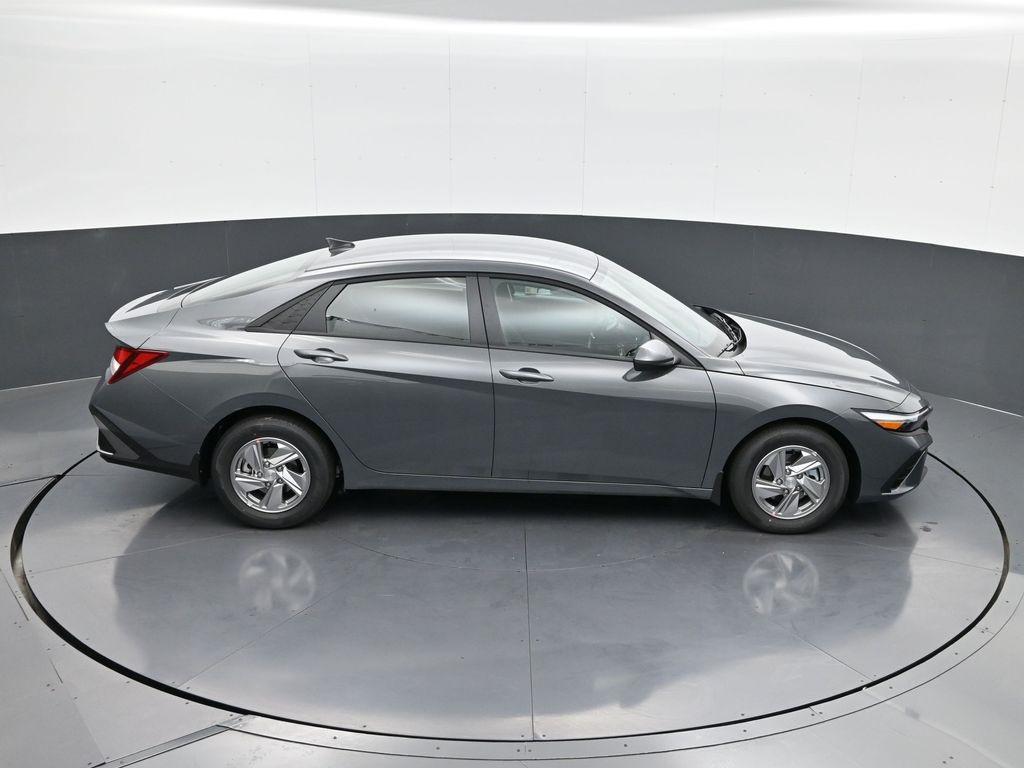 new 2025 Hyundai Elantra car, priced at $21,737