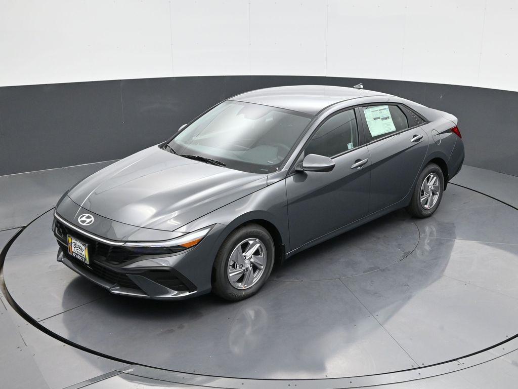 new 2025 Hyundai Elantra car, priced at $21,737