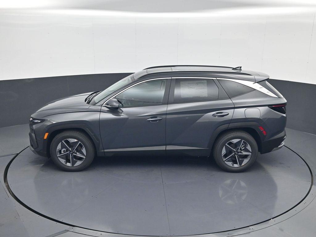 new 2025 Hyundai Tucson car, priced at $31,942
