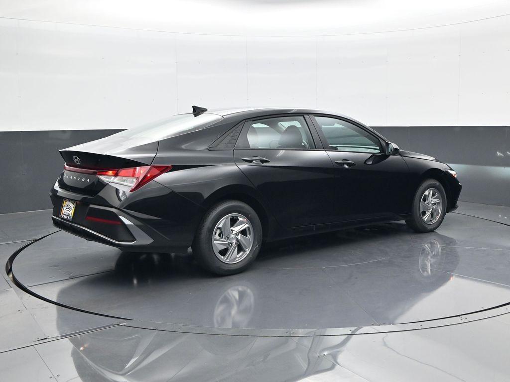 new 2025 Hyundai Elantra car, priced at $22,670