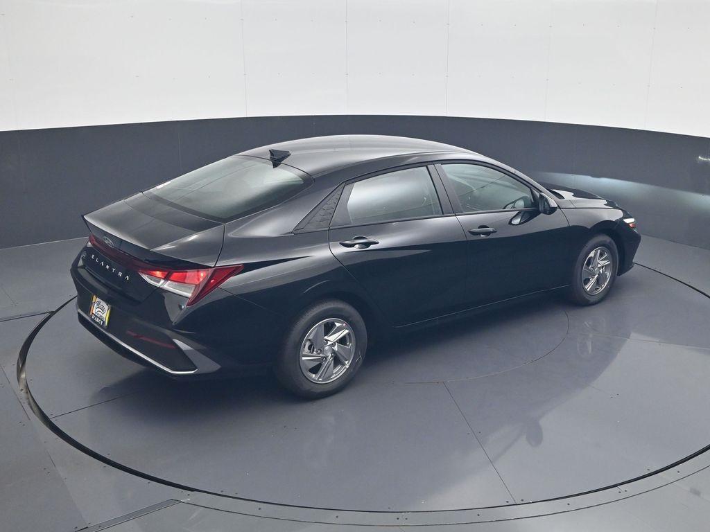 new 2025 Hyundai Elantra car, priced at $22,670