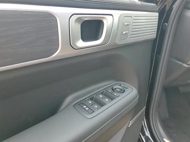 new 2025 Hyundai Santa Fe car, priced at $44,181