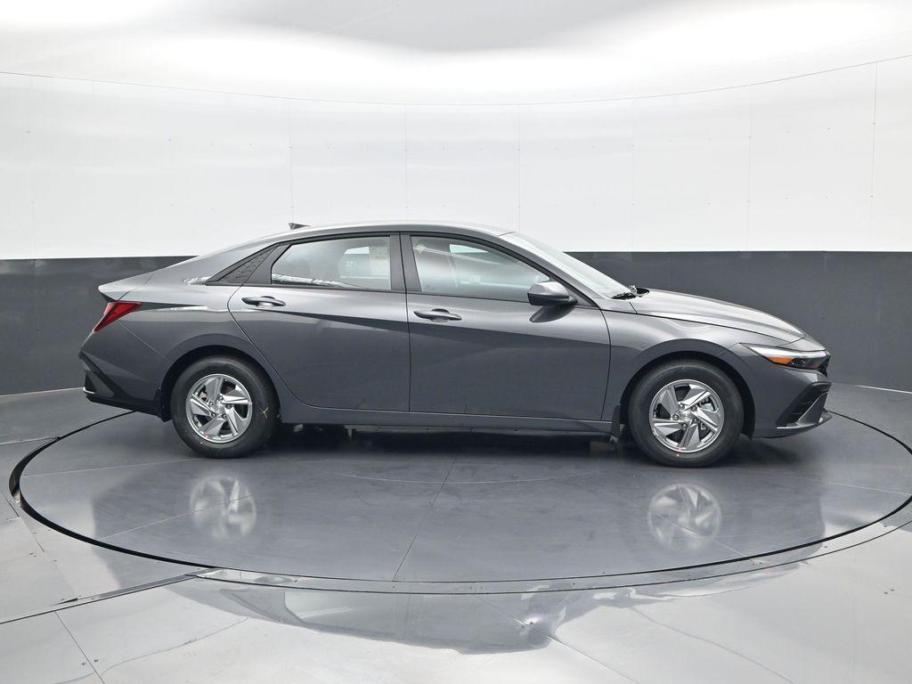 new 2025 Hyundai Elantra car, priced at $21,669