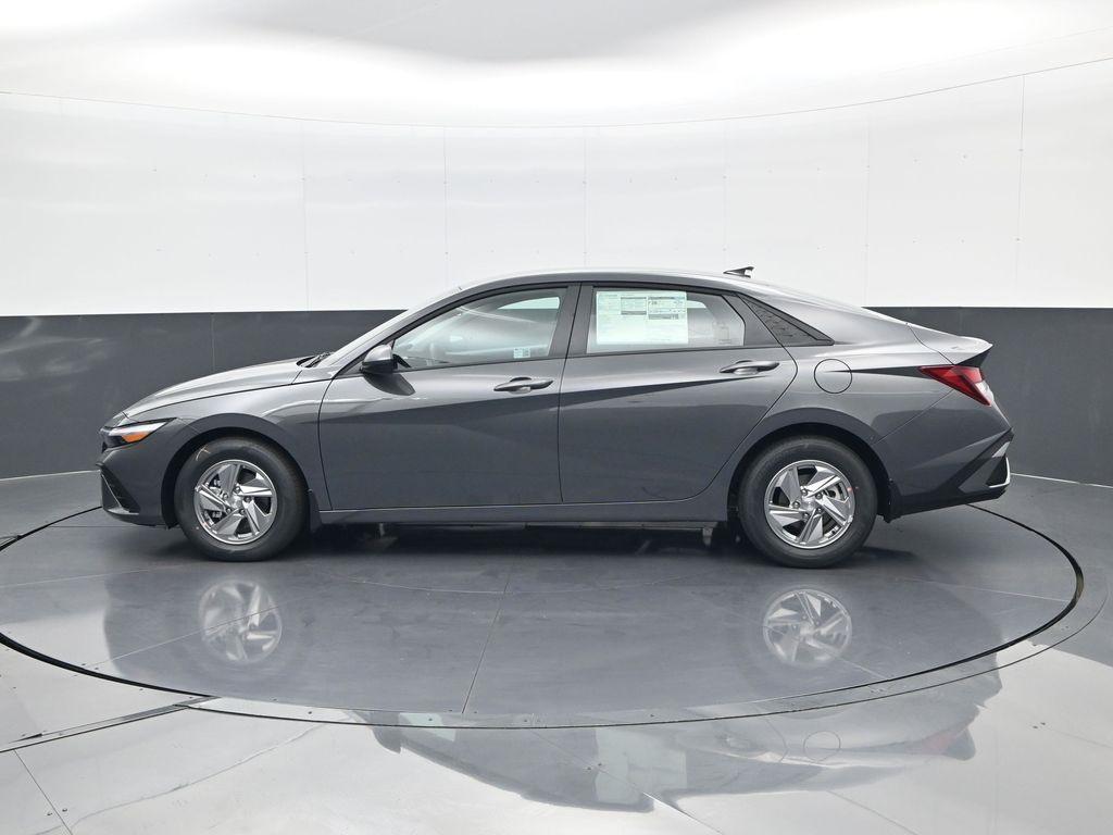 new 2025 Hyundai Elantra car, priced at $21,669