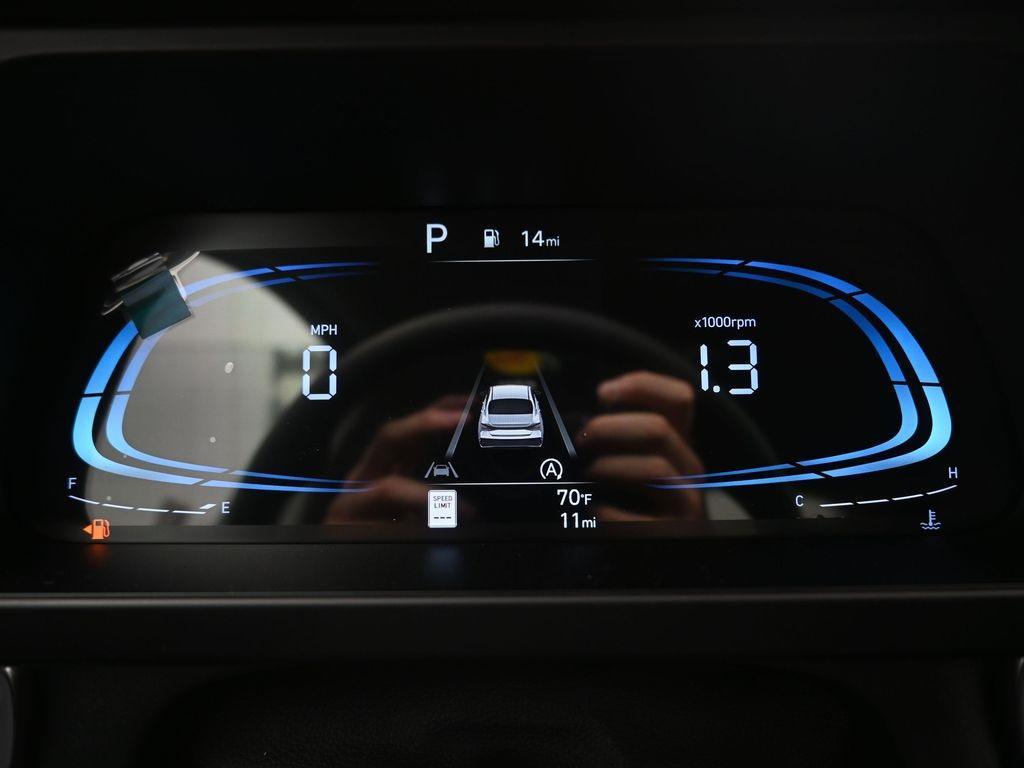 new 2025 Hyundai Elantra car, priced at $21,669