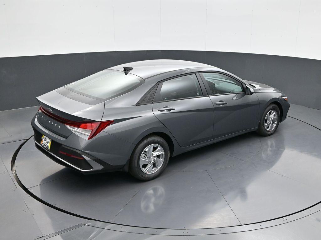 new 2025 Hyundai Elantra car, priced at $21,669