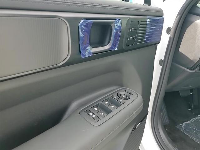 new 2025 Hyundai SANTA FE HEV car, priced at $47,158