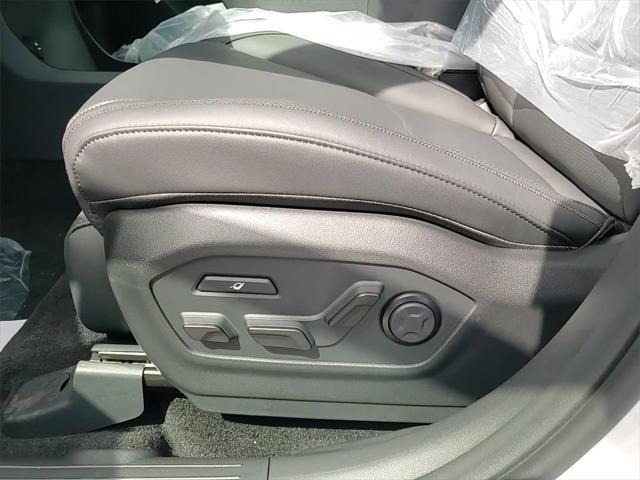 new 2025 Hyundai SANTA FE HEV car, priced at $47,158