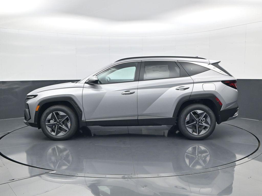 new 2026 Hyundai TUCSON Hybrid car, priced at $32,548