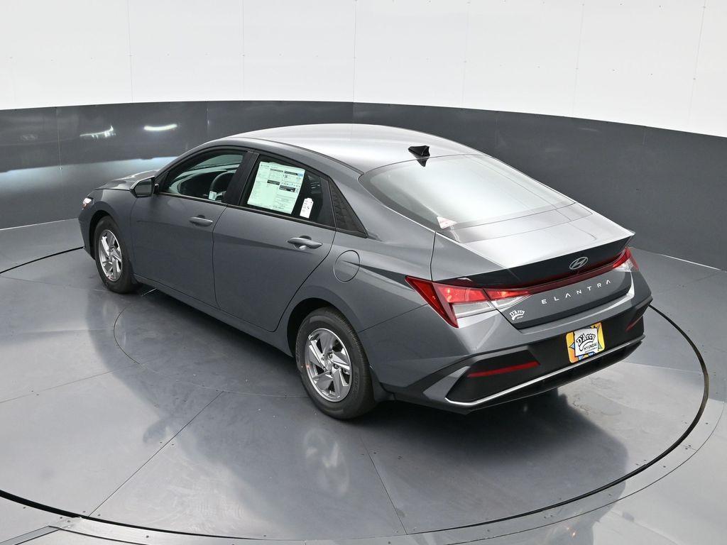 new 2025 Hyundai Elantra car, priced at $21,737