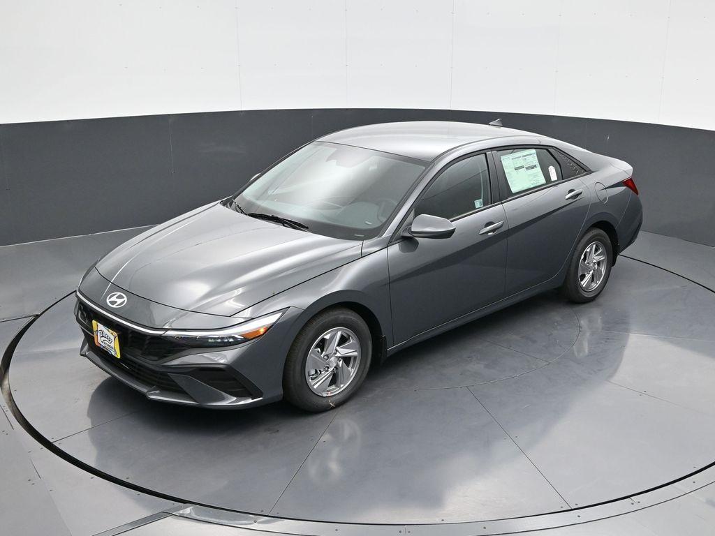 new 2025 Hyundai Elantra car, priced at $21,737