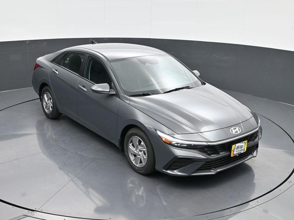 new 2025 Hyundai Elantra car, priced at $21,737