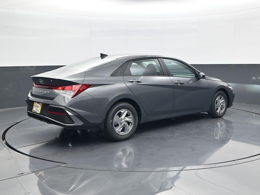 new 2025 Hyundai Elantra car, priced at $21,737