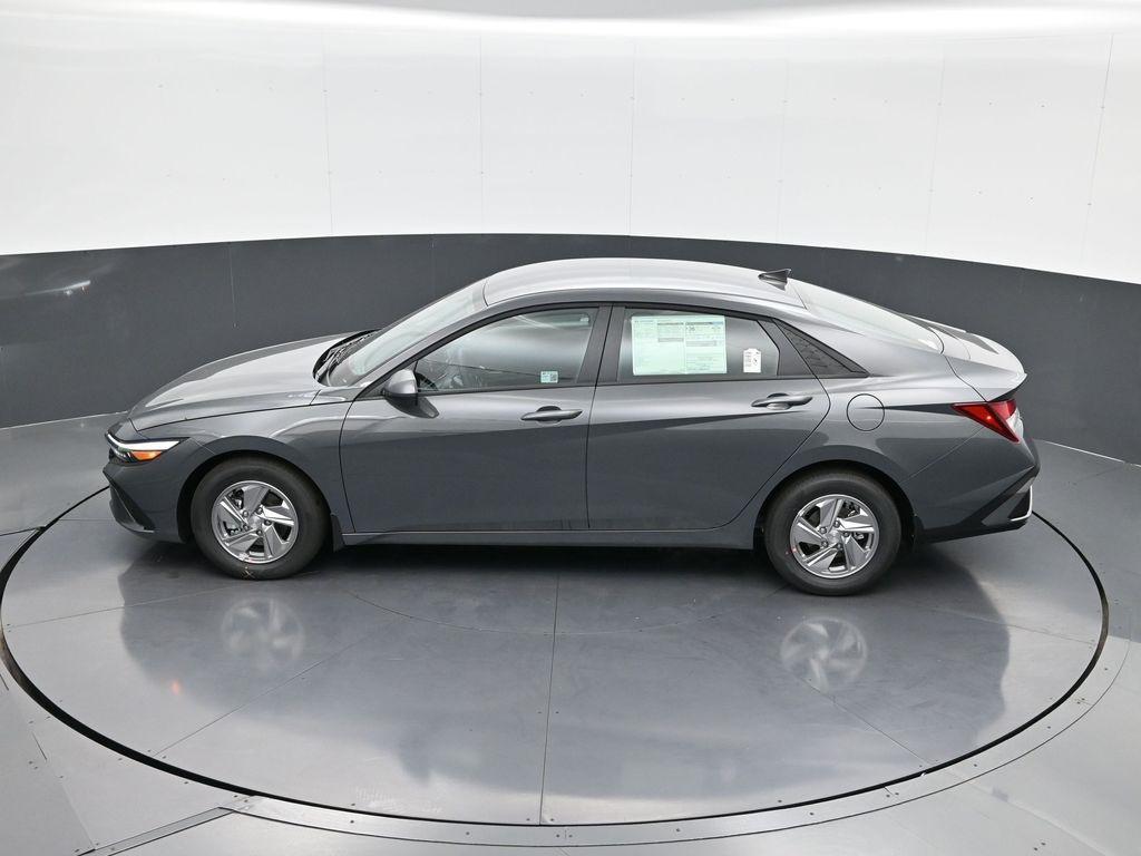 new 2025 Hyundai Elantra car, priced at $21,737