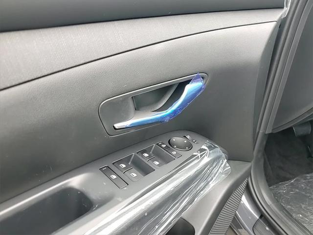 new 2025 Hyundai Tucson car, priced at $32,877