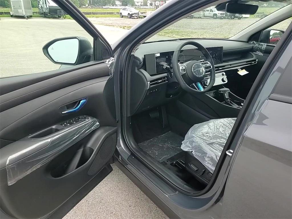 new 2025 Hyundai Tucson car, priced at $32,377