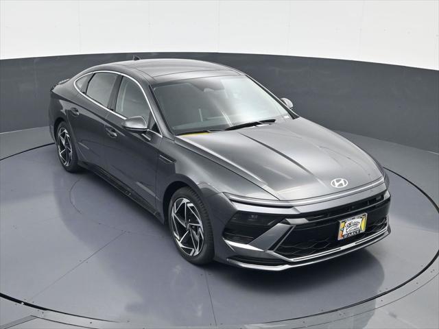 new 2025 Hyundai Sonata car, priced at $30,582