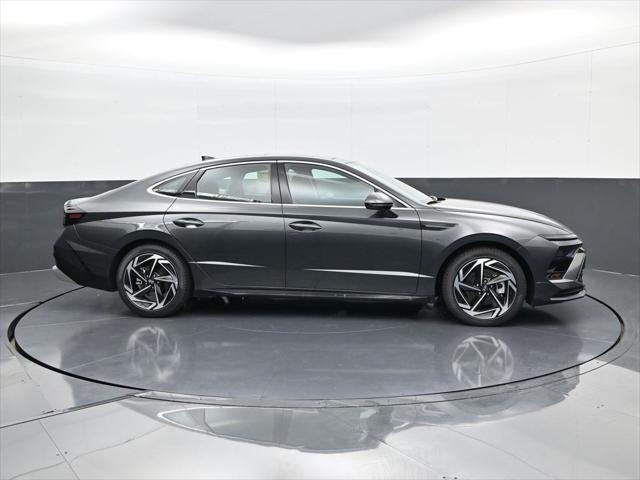 new 2025 Hyundai Sonata car, priced at $30,582
