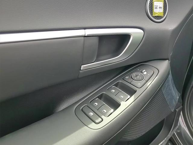 new 2025 Hyundai Sonata car, priced at $30,582