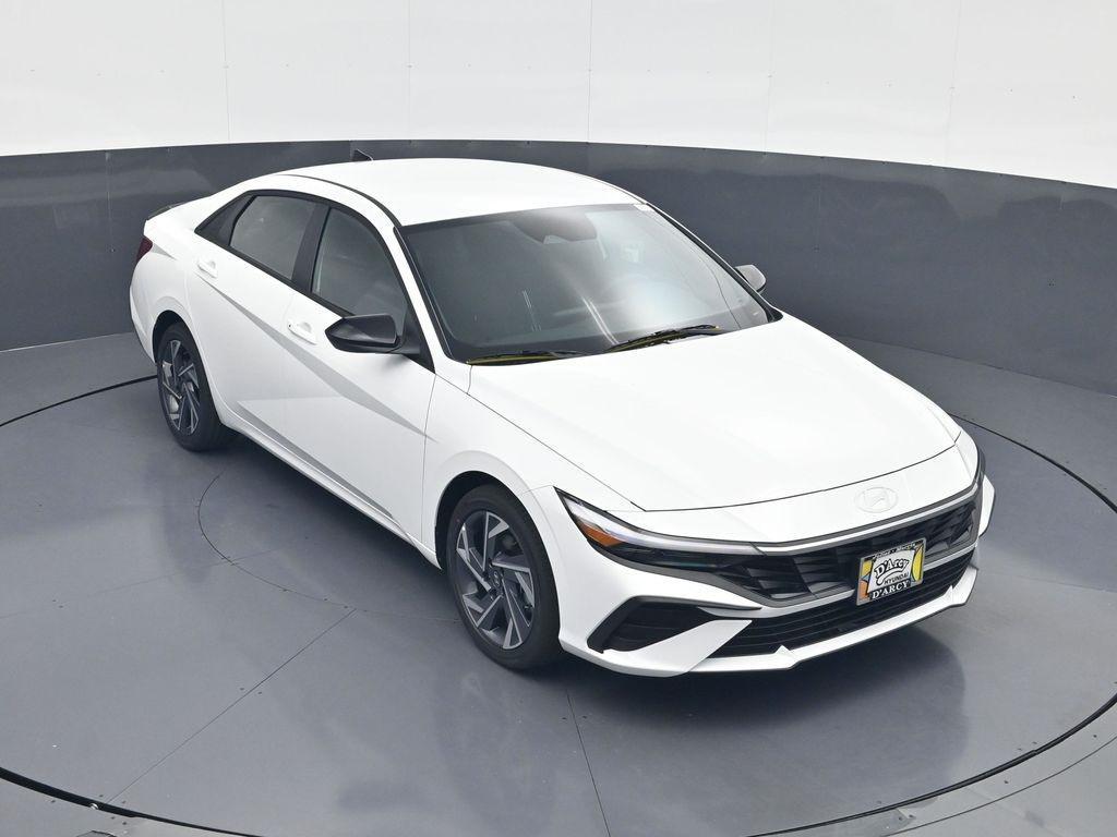 new 2025 Hyundai Elantra car, priced at $23,052