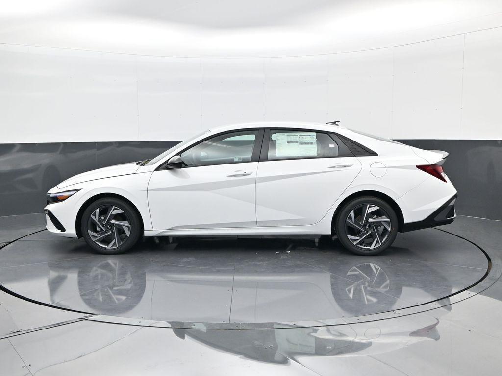 new 2025 Hyundai Elantra car, priced at $23,052