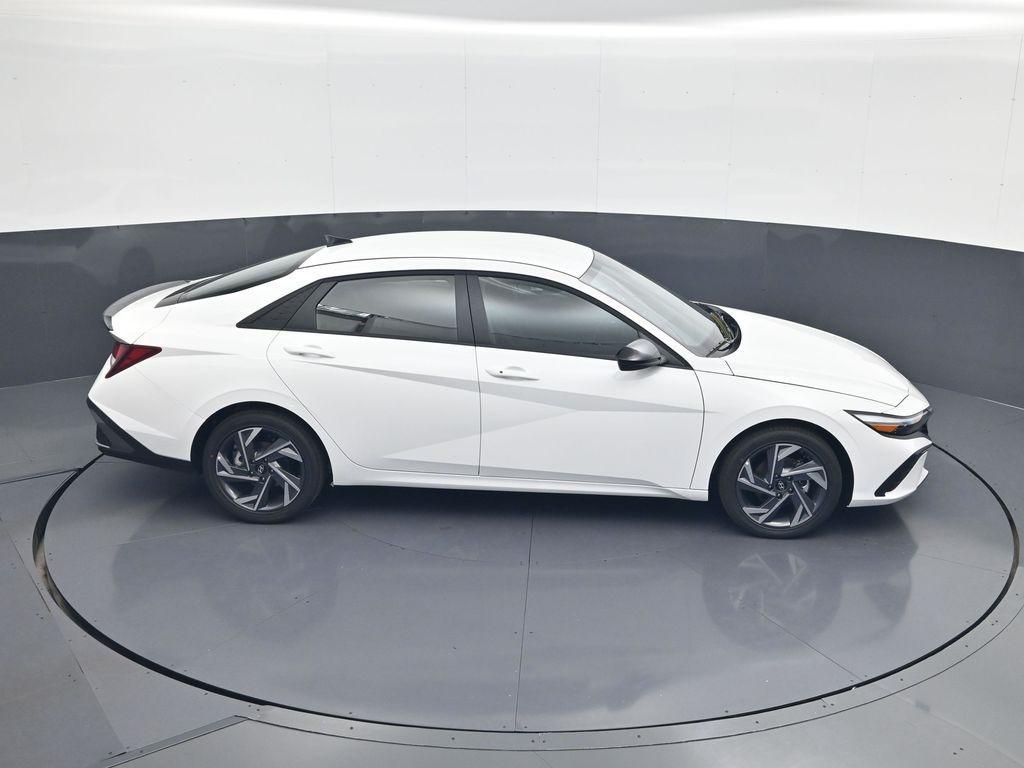 new 2025 Hyundai Elantra car, priced at $23,052