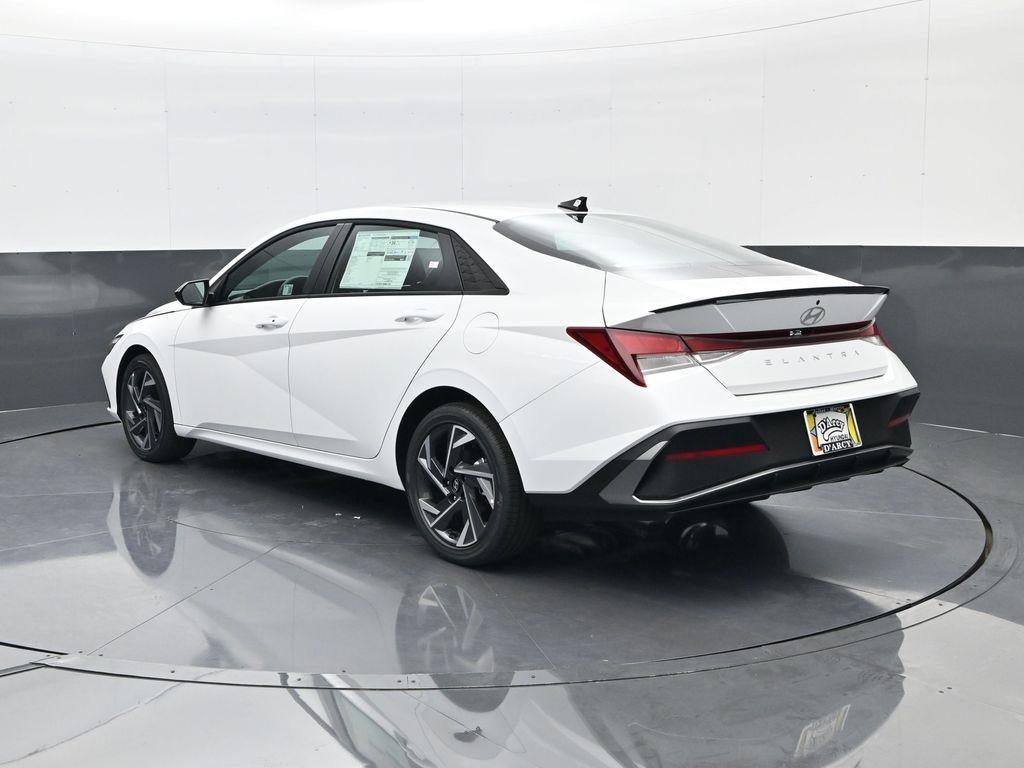 new 2025 Hyundai Elantra car, priced at $23,052