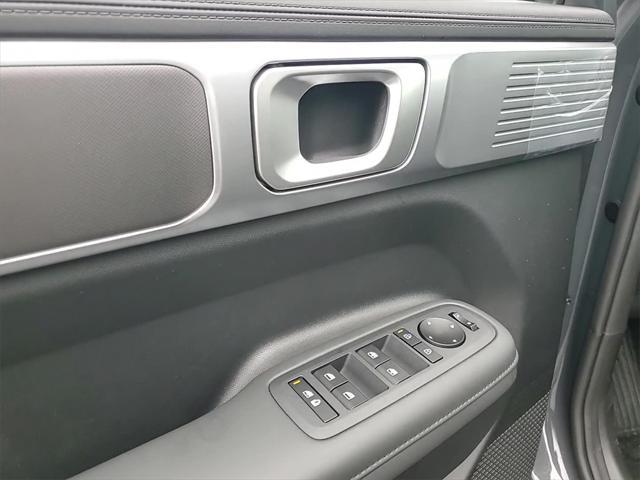 new 2025 Hyundai Santa Fe car, priced at $39,160