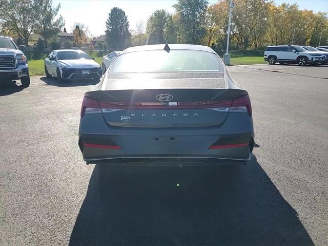 new 2025 Hyundai Elantra car, priced at $26,633