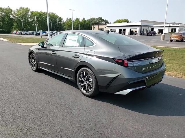 new 2024 Hyundai Sonata car, priced at $28,208