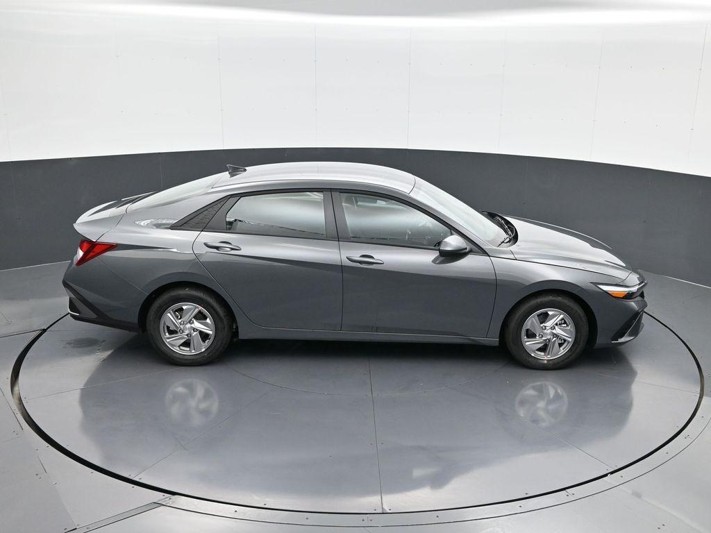 new 2025 Hyundai Elantra car, priced at $21,656
