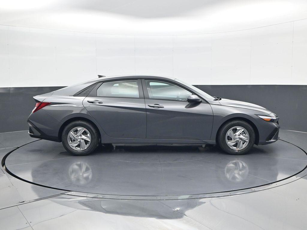 new 2025 Hyundai Elantra car, priced at $21,656