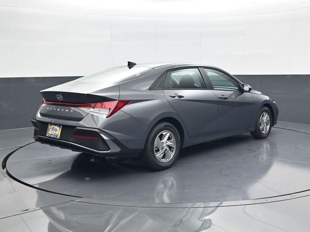 new 2025 Hyundai Elantra car, priced at $21,656