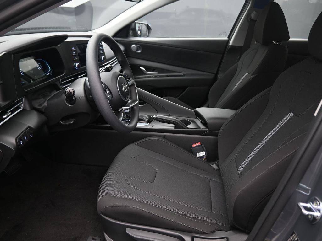 new 2025 Hyundai Elantra car, priced at $21,656
