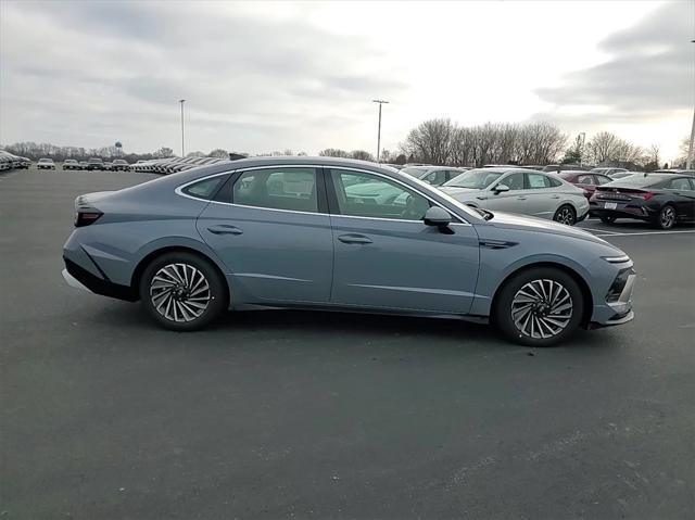 new 2025 Hyundai Sonata Hybrid car, priced at $38,528