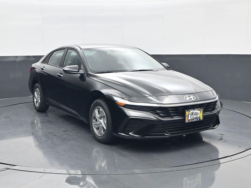 new 2025 Hyundai Elantra car, priced at $21,670