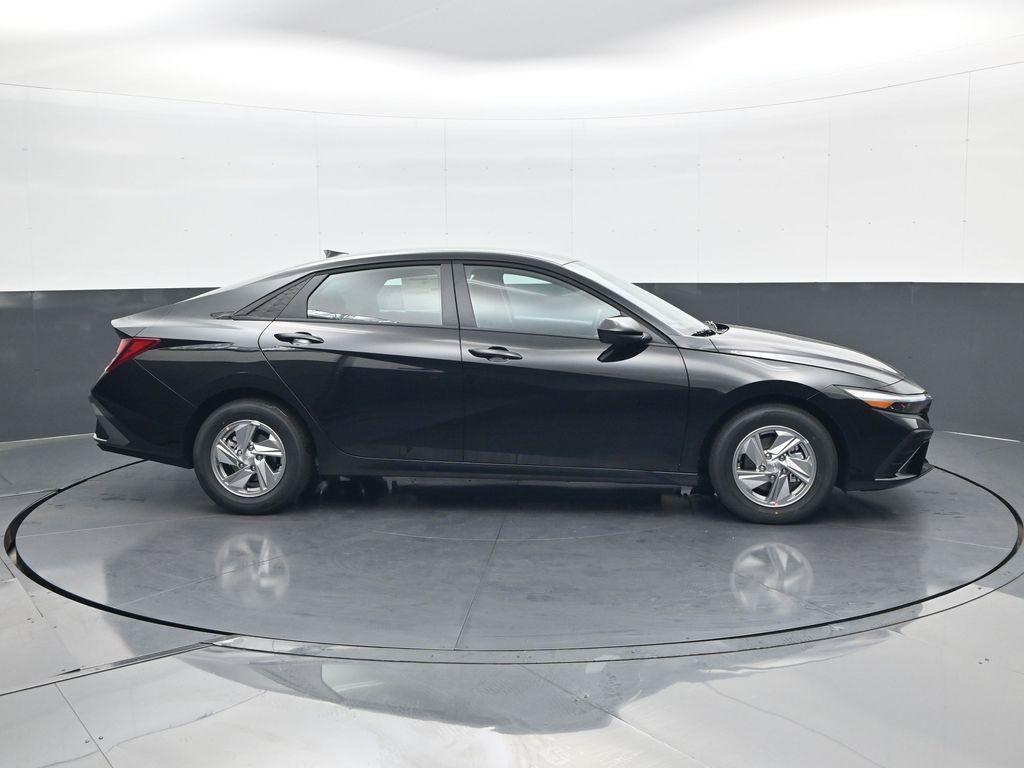 new 2025 Hyundai Elantra car, priced at $21,670