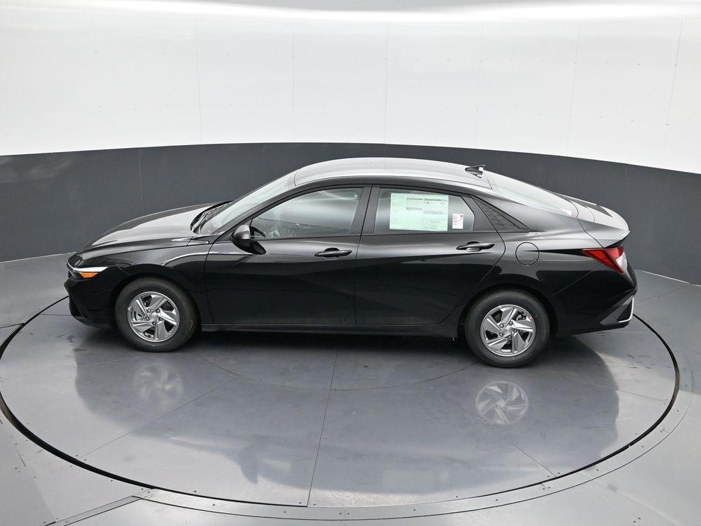 new 2025 Hyundai Elantra car, priced at $21,670
